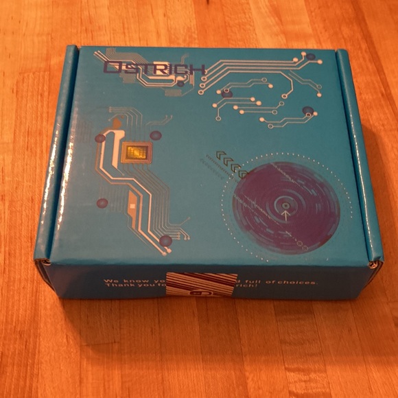 Laptop charger. IdeaPad Charger 65W 45W Round. Novo Flex 6-14 - Picture 4 of 4